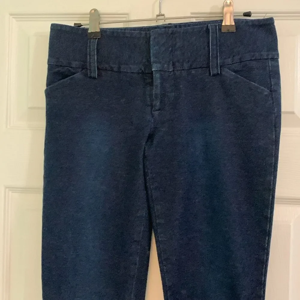 Alice + Olivia Dark Wash Jeggings Size 2